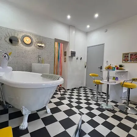 La Popart - Baignoire - Lit Rond *